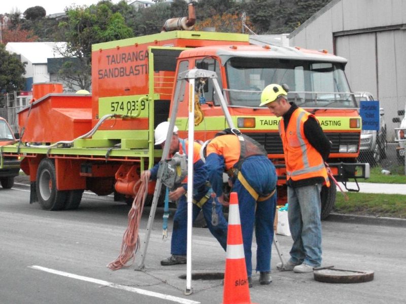 Need to sandblast something that can’t be moved?